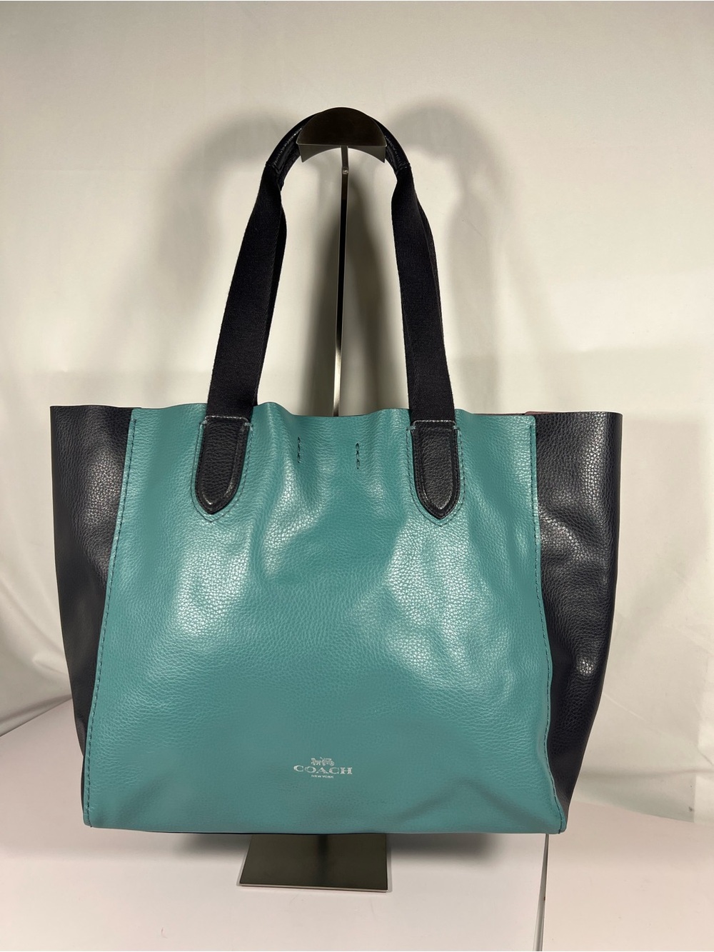 4100: Coach Colorblock Pebbled Leather Tote Shoulder Bag Aqua Green Navy